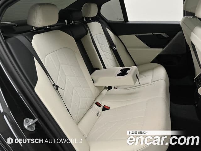 BMW 5시리즈 (G60), 2025 12