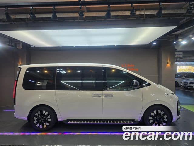 Hyundai Staria Inspiration, 2025 3