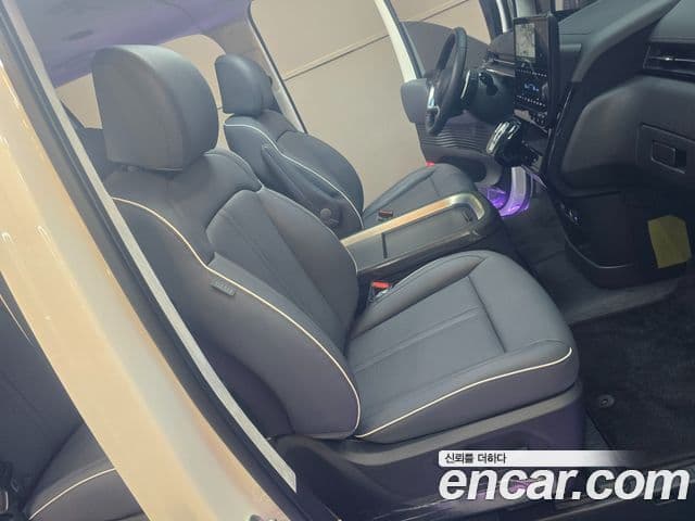 Hyundai Staria Inspiration, 2025 17