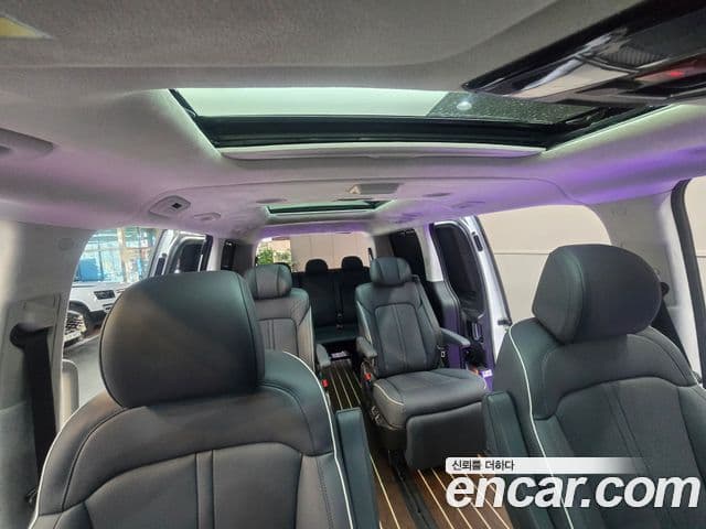 Hyundai Staria Inspiration, 2025 18