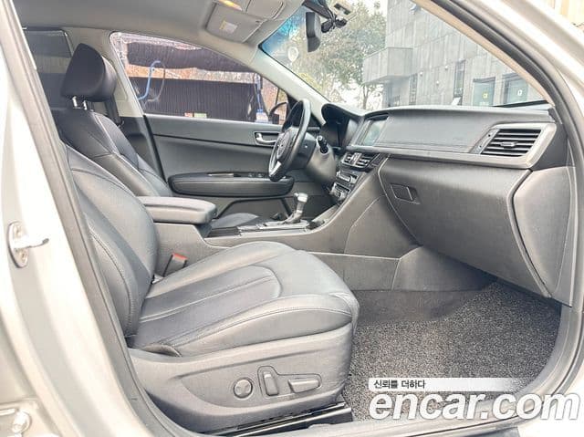 Kia K5 2세대 Noblesse, 2017 16