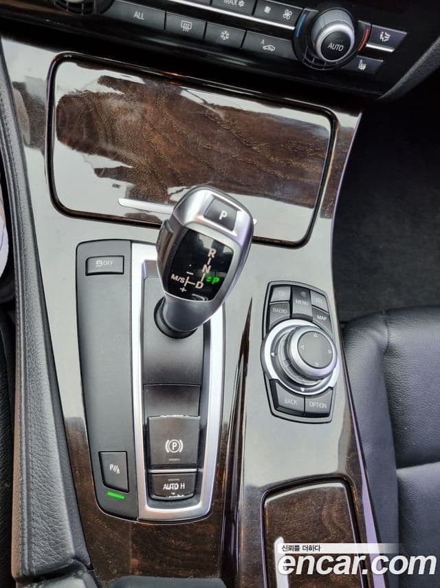 BMW 5시리즈 (F10), 2011 9