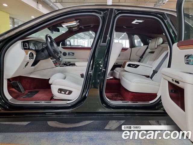 Rolls-Royce 고스트 2세대, 2021 9