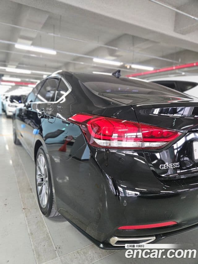 Hyundai Genesis DH Modern, 2015 2