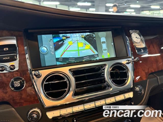 Rolls-Royce 고스트 6.6 EWB V12, 2013 9