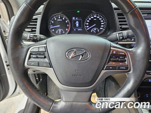 Hyundai Avante AD Modern, 2016 11