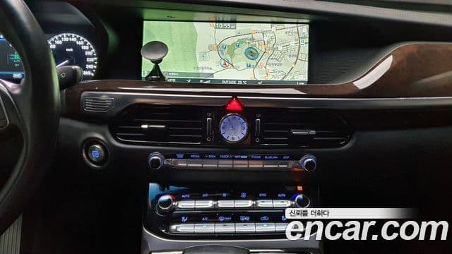 Genesis EQ900 Luxury, 2016 14