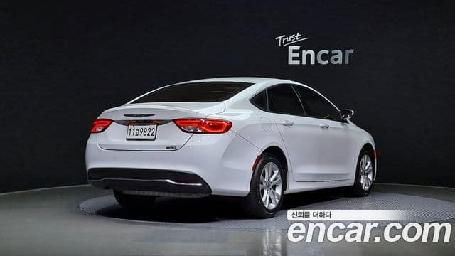 크라이슬러 200 2세대 2.4 Limited, 2015 2