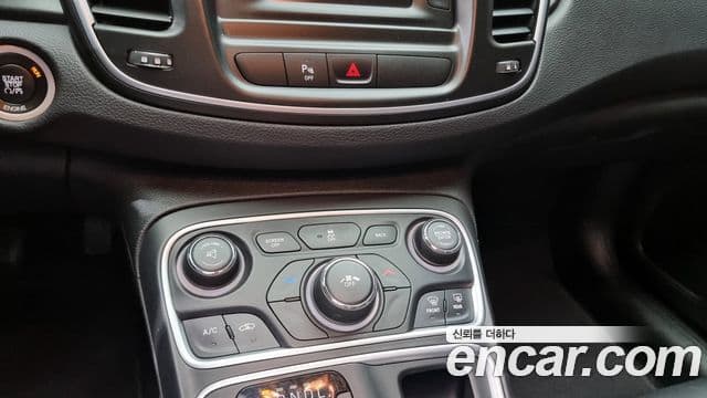 크라이슬러 200 2세대 2.4 Limited, 2015 16