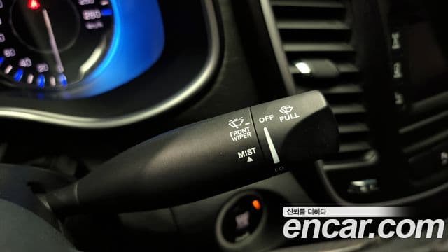 크라이슬러 200 2세대 2.4 Limited, 2015 18