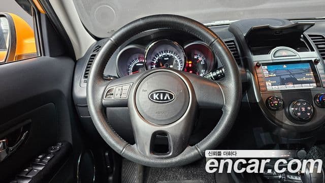 Kia Soul Safety, 2011 13