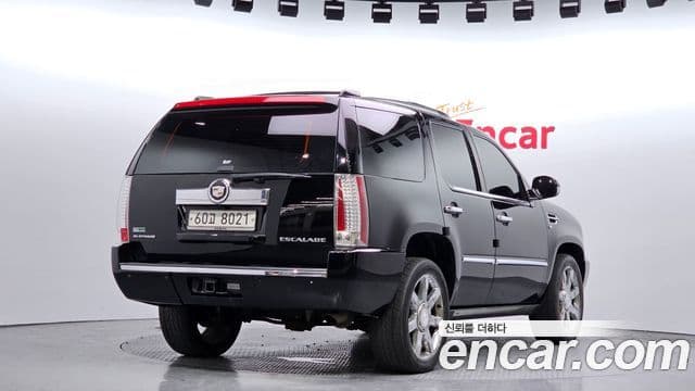 Cadillac Escalade 3세대, 2011 2