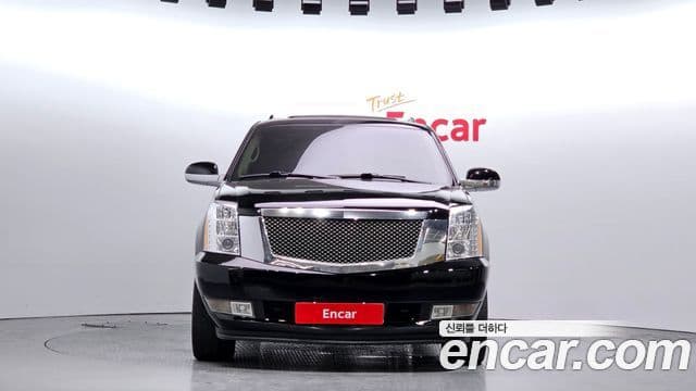 Cadillac Escalade 3세대, 2011 3
