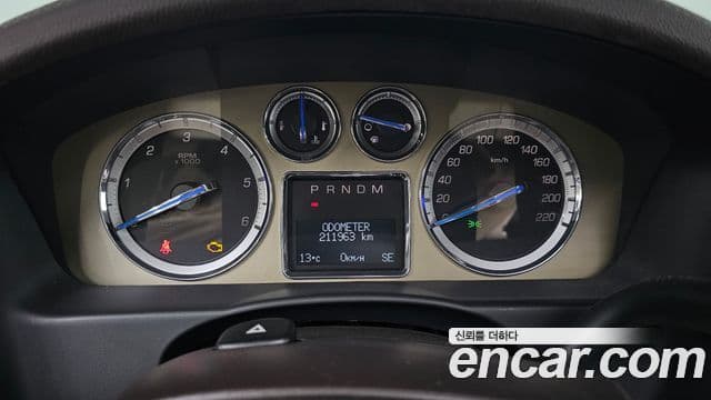 Cadillac Escalade 3세대, 2011 8