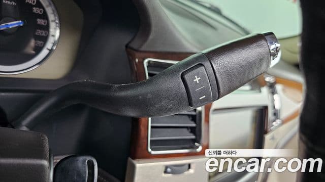 Cadillac Escalade 3세대, 2011 14