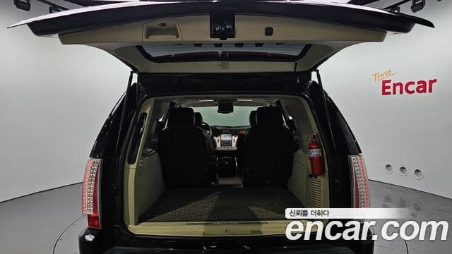 Cadillac Escalade 3세대, 2011 20