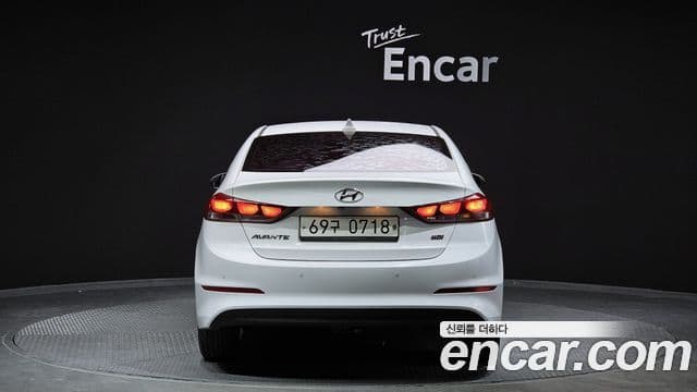 Hyundai Avante AD Modern, 2016 4