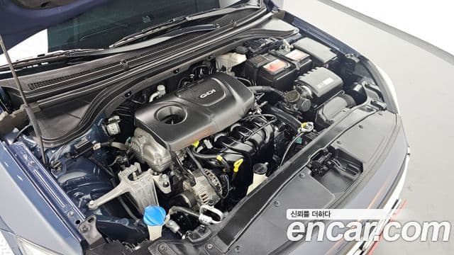 Hyundai Avante AD 1.6 GDI Smart, 2016 17