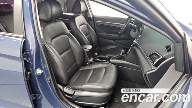 Hyundai Avante AD 1.6 GDI Smart, 2016 19