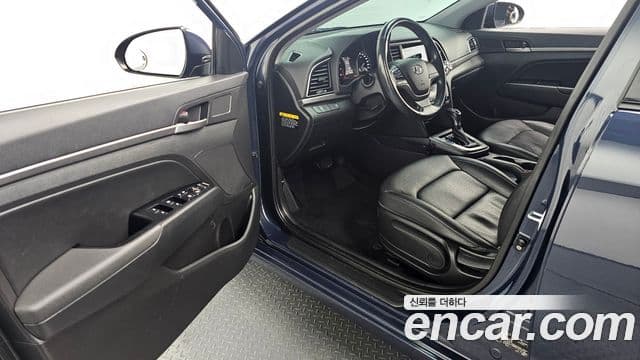 Hyundai Avante AD 1.6 GDI Smart, 2016 4