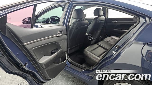 Hyundai Avante AD 1.6 GDI Smart, 2016 12