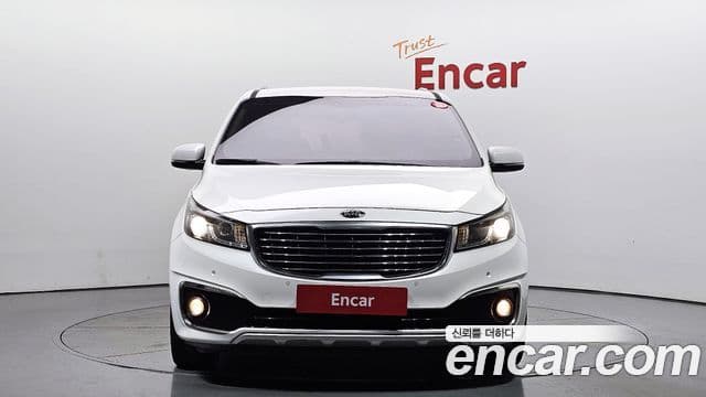 Kia All New Carnival Noblesse, 2016 3