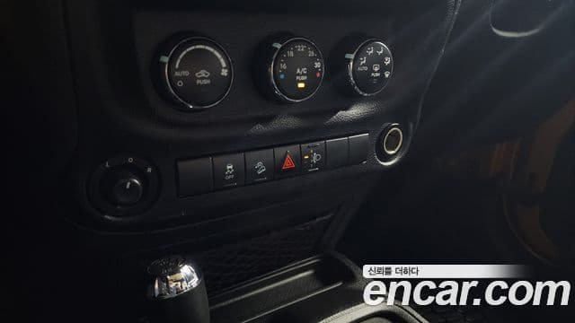 Jeep Wrangler (JK) 2.8 дизель Rubicon 4도어, 2014 16