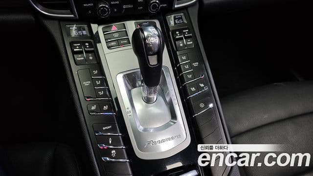Porsche Panamera 970, 2015 9