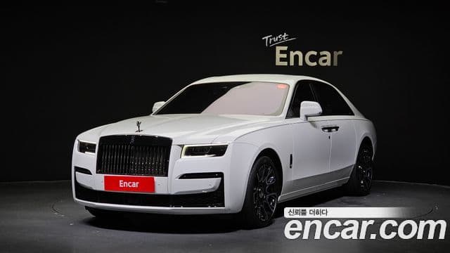 Rolls-Royce 고스트 2세대 6.7 V12 чёрный эмблема, badge, 2023 1