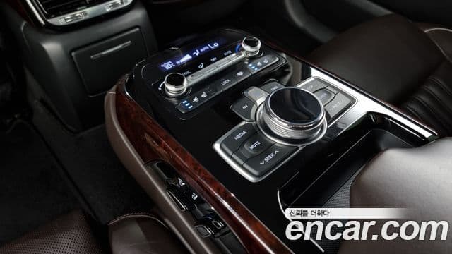 Genesis EQ900 Premium Luxury, 2016 18