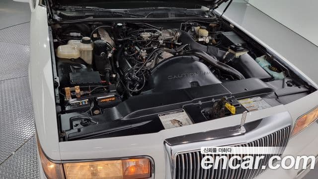 Lincoln 타운카 4.6L V8, 1997 6