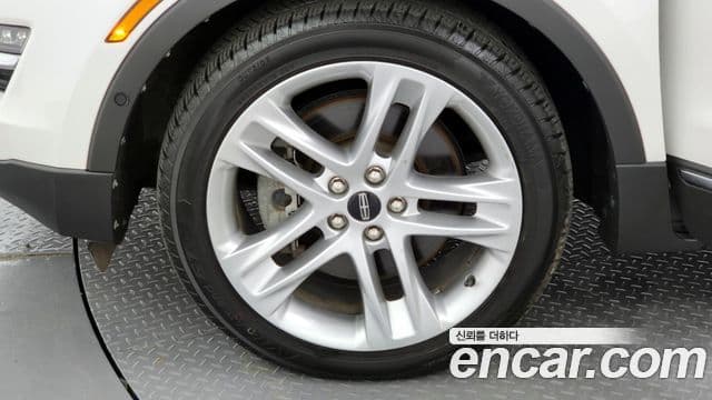 Lincoln MKC, 2019 все фото