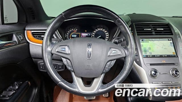 Lincoln MKC, 2019 13