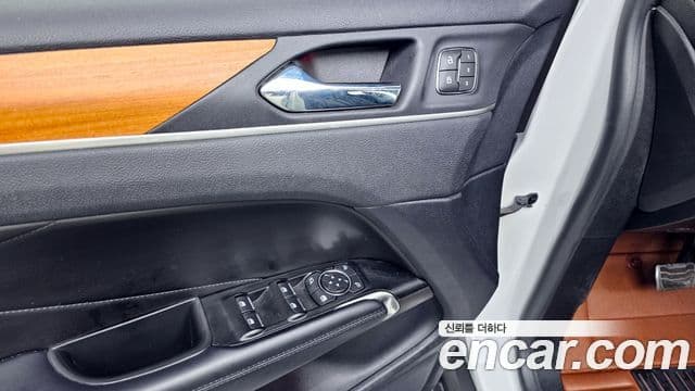 Lincoln MKC, 2019 18