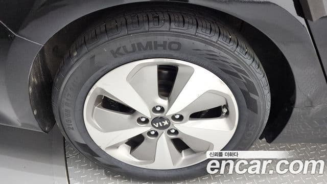 Kia K5 гибрид Noblesse, 2015 все фото