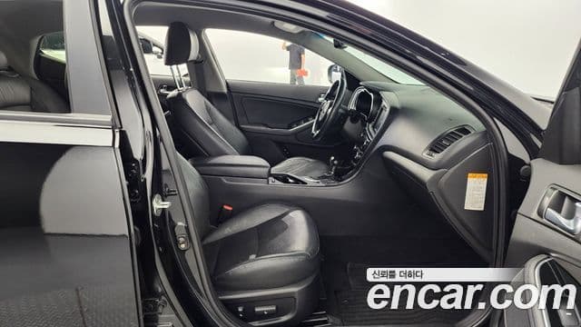 Kia K5 гибрид Noblesse, 2015 11