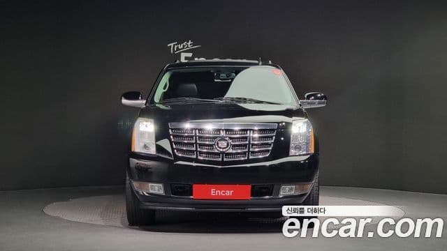 Cadillac Escalade 3세대, 2008 3