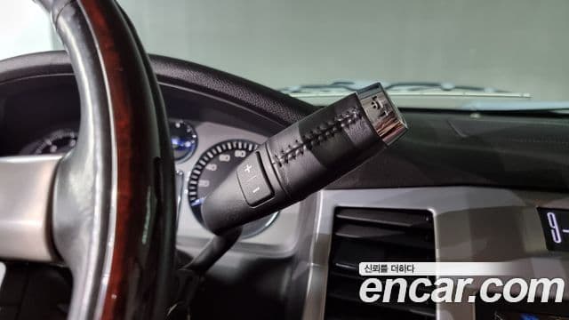 Cadillac Escalade 3세대, 2008 9