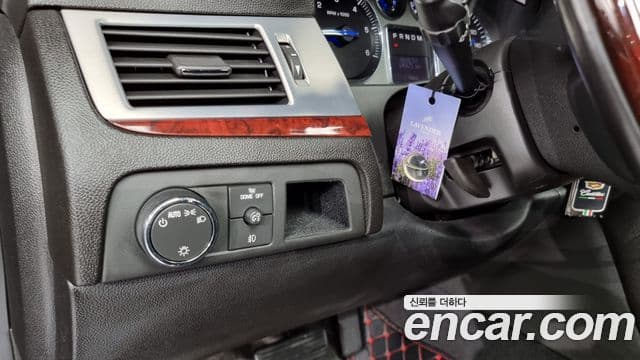 Cadillac Escalade 3세대, 2008 13