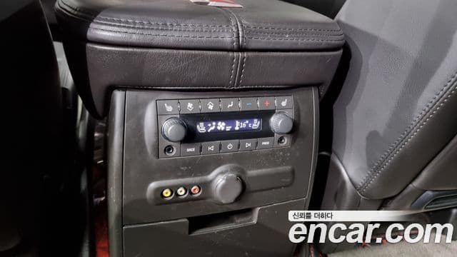 Cadillac Escalade 3세대, 2008 18