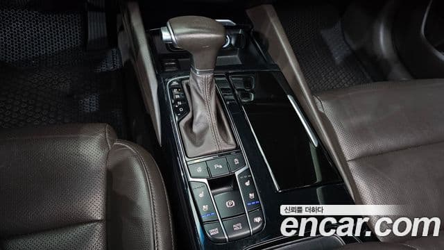 Kia All New K7 Prestige, 2016 9