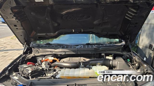 Ford F150 3.5L гибрид, 2021 8