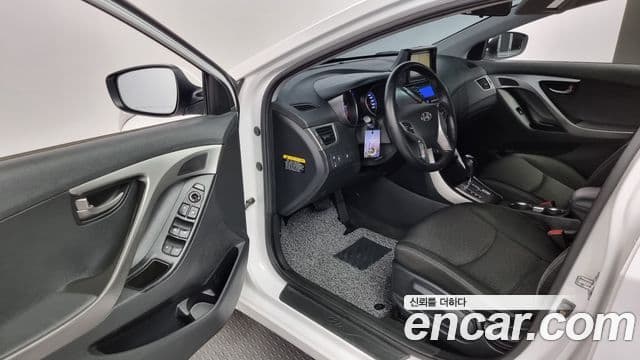 Hyundai Avante MD M16 GDI Smart, 2013 11