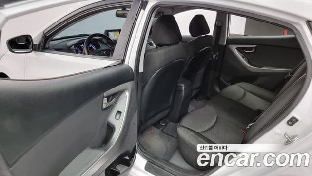 Hyundai Avante MD M16 GDI Smart, 2013 18