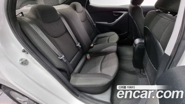 Hyundai Avante MD M16 GDI Smart, 2013 19