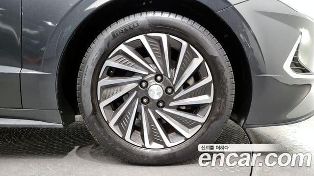 Hyundai Sonata гибрид (DN8) Millennial, 2020 все фото