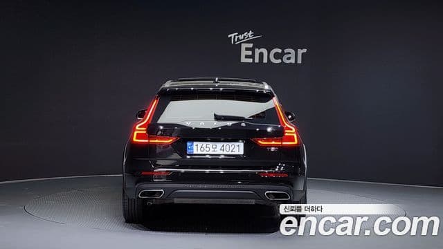 Volvo V60 Cross Country 2세대 T5 AWD, 2019 4