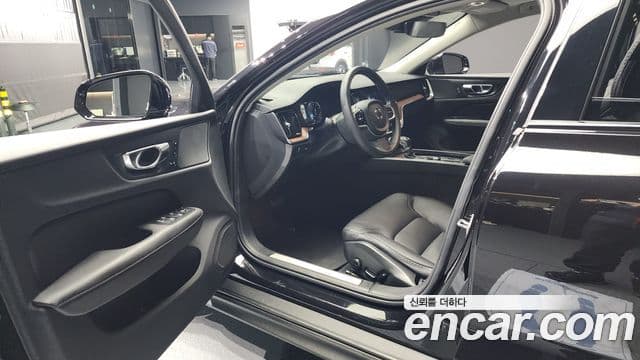 Volvo V60 Cross Country 2세대 T5 AWD, 2019 10
