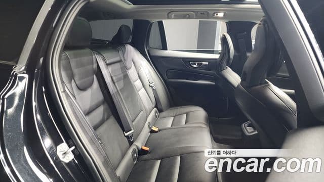 Volvo V60 Cross Country 2세대 T5 AWD, 2019 12