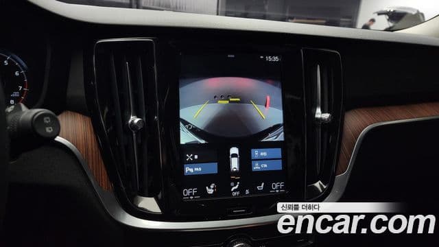 Volvo V60 Cross Country 2세대 T5 AWD, 2019 16